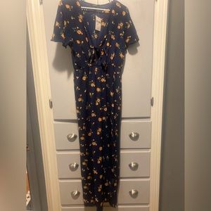 NWT Forever 21 Navy Floral Jumpsuit